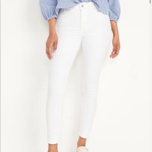 Old Navy high rise super skinny white jeans size 16